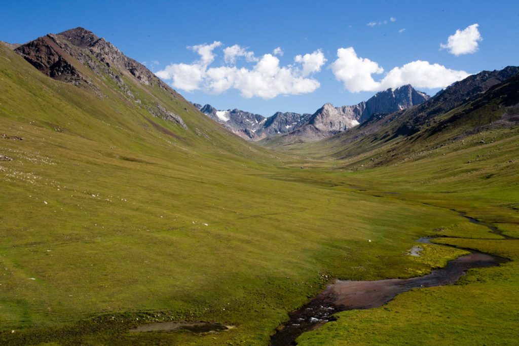 Hiking in the Terim Tor Bulak Valley near Jyrgalan