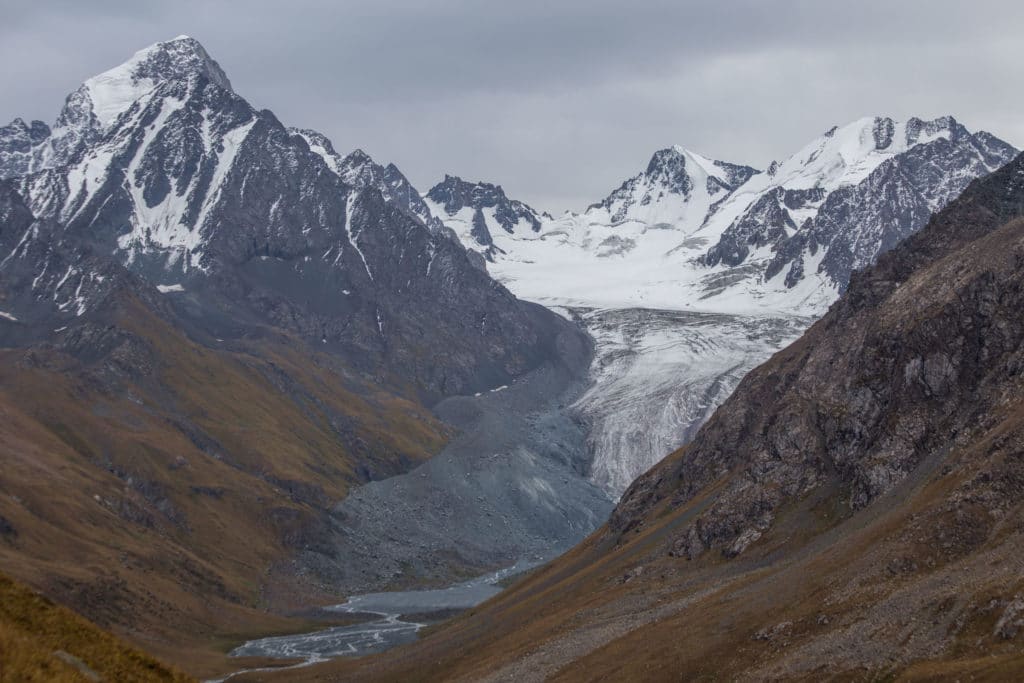 View from the descent of the Ailanysh Pass