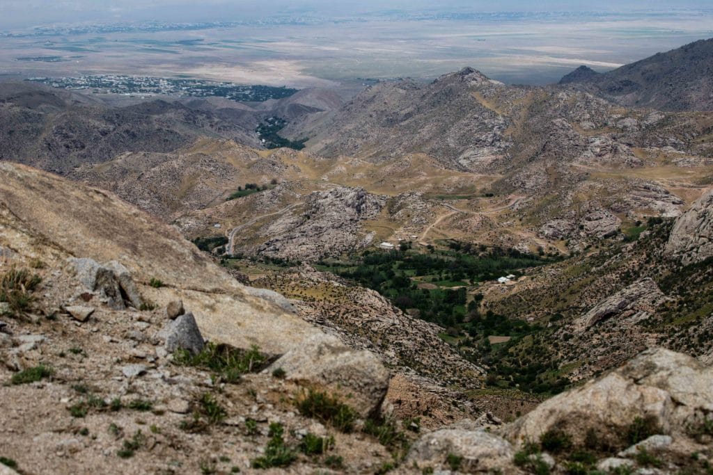 High altitude view of the Dara Valley Loop trail hike