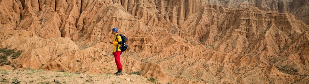 Hiking to Ak Sai Petroglyphs