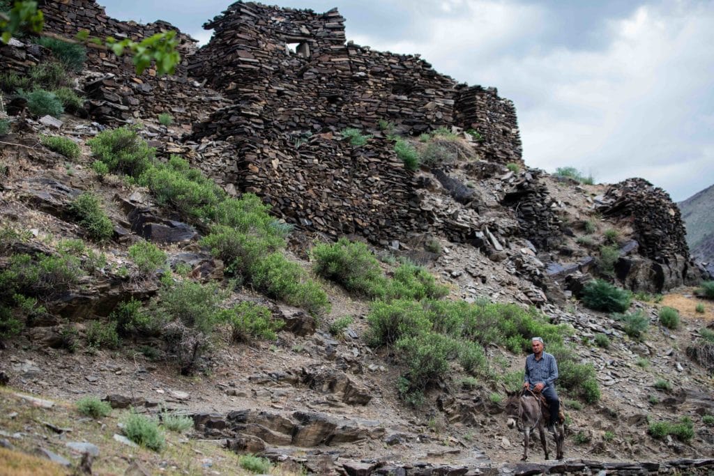 Ruins of old Sentob village in the Kadvan valley