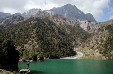 Tourist standing above Chukurak Lake