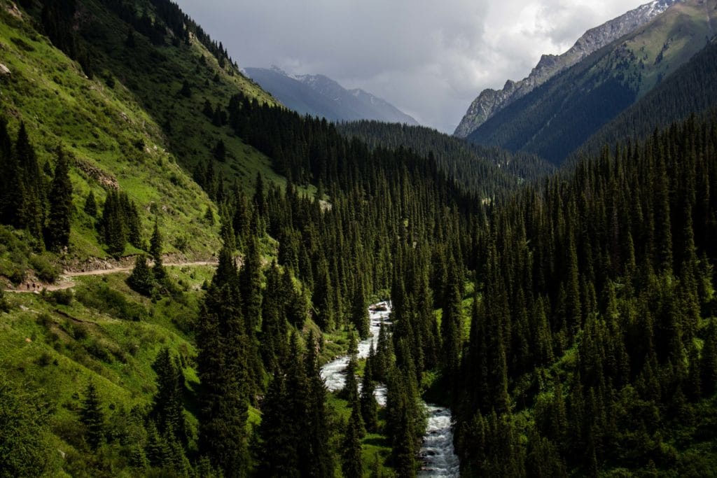 Descending from Altyn Arashan to Ak Suu Highway