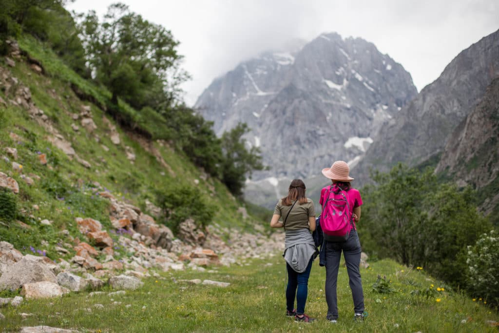 Hiking trail into Ashutor Valley