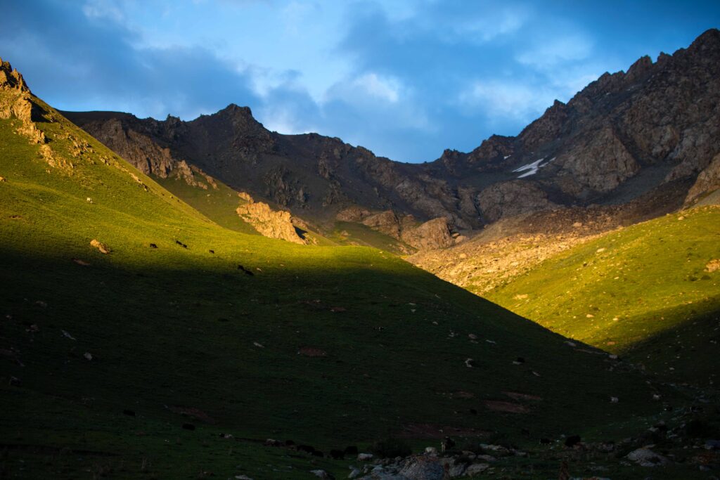 Sunset in the mountains near Shaar Waterfall in At Bashi